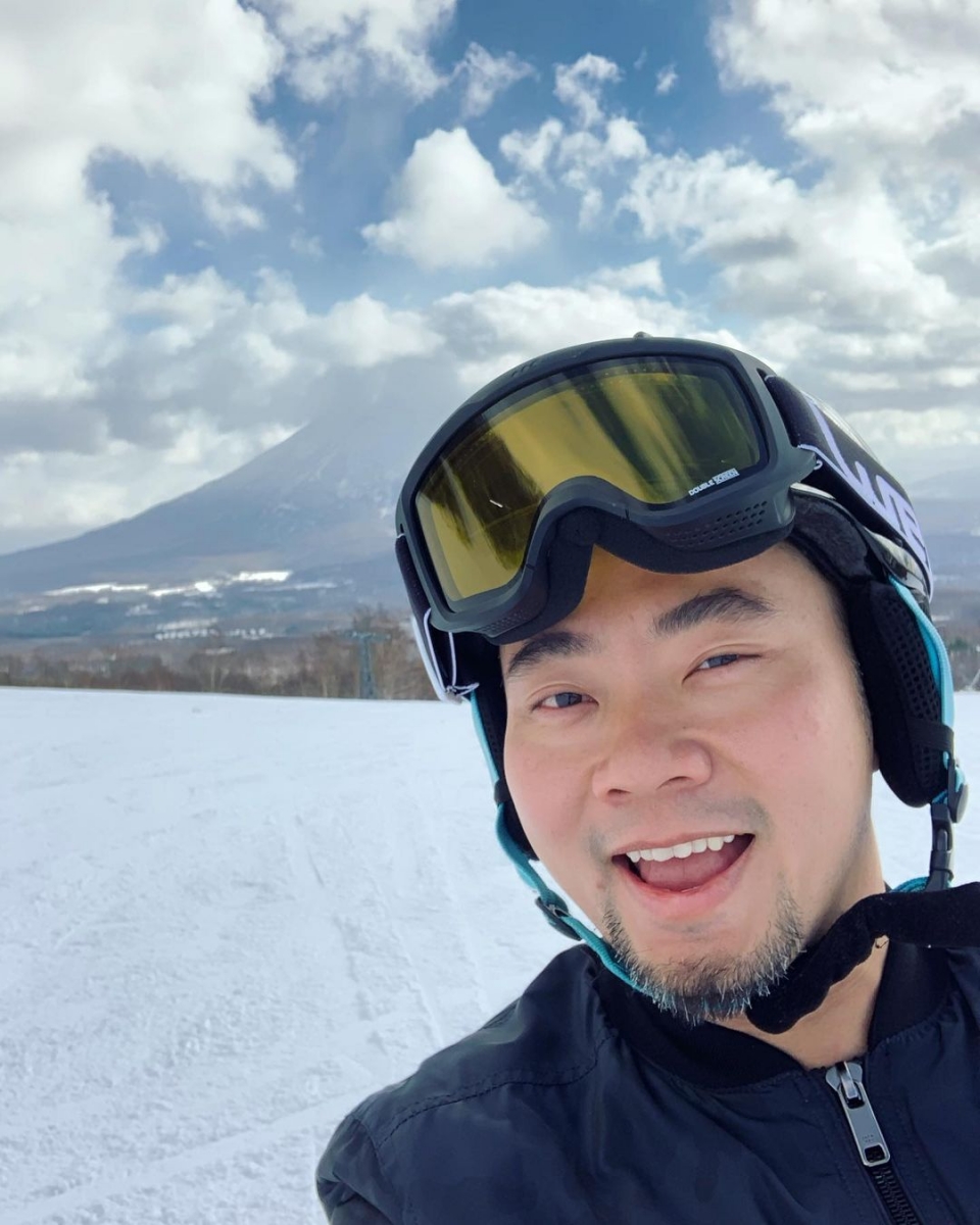 Twelve Cupcakes Jaime Teo Daniel Ong charged