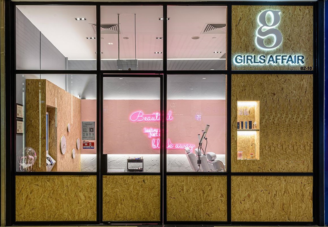 Girls Affair storefront