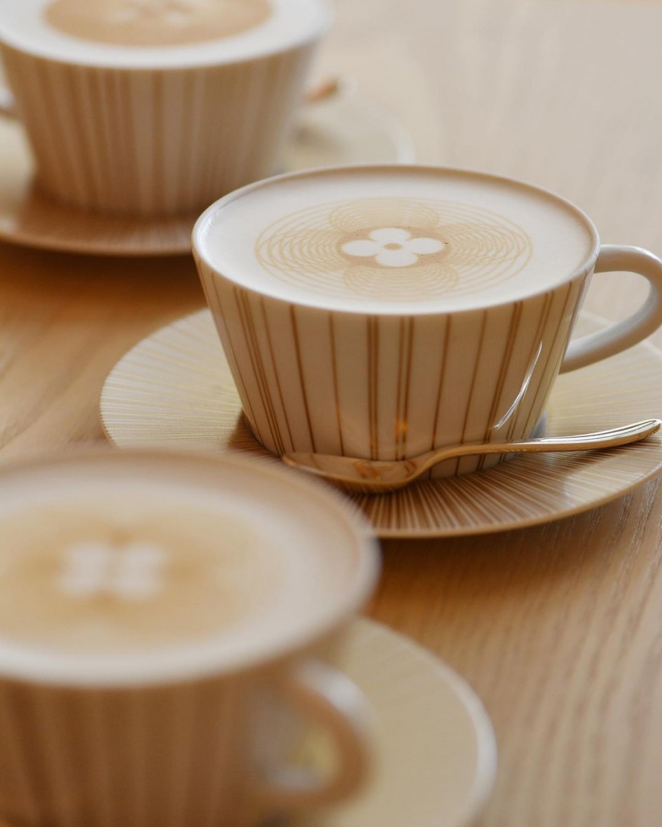 Louis Vuitton monogram latte