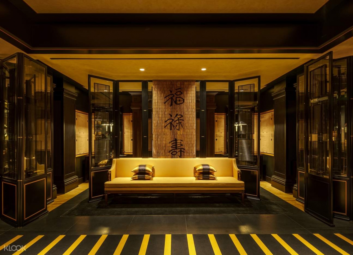 Duxton Reserve Singapore hotel lobby