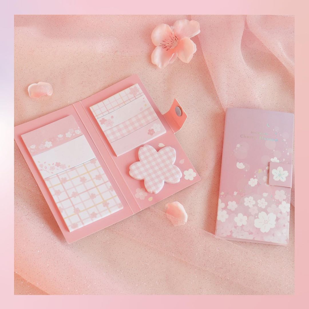 Daiso Korea Dreaming Blossom sticky notes