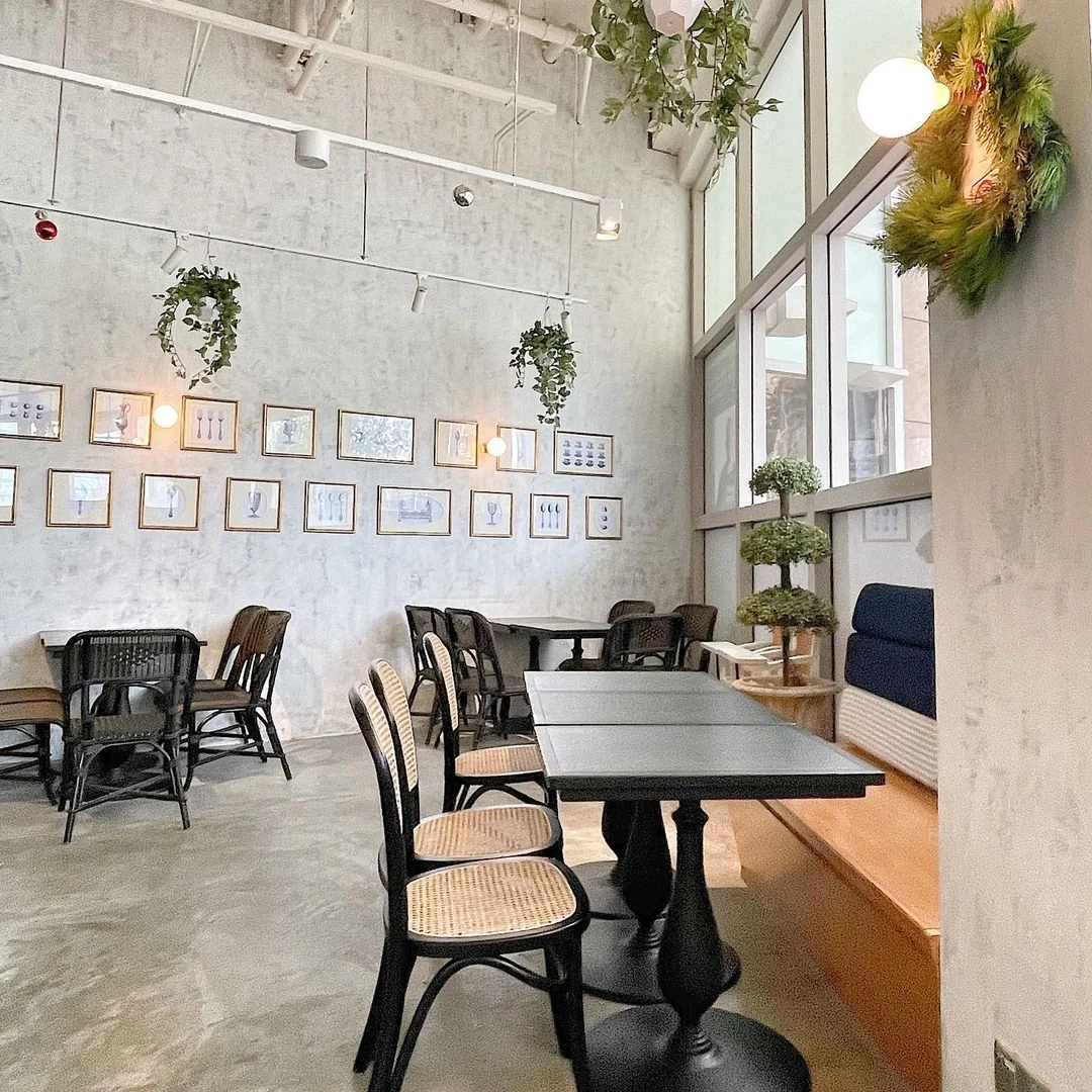 Romantic cafe Singapore