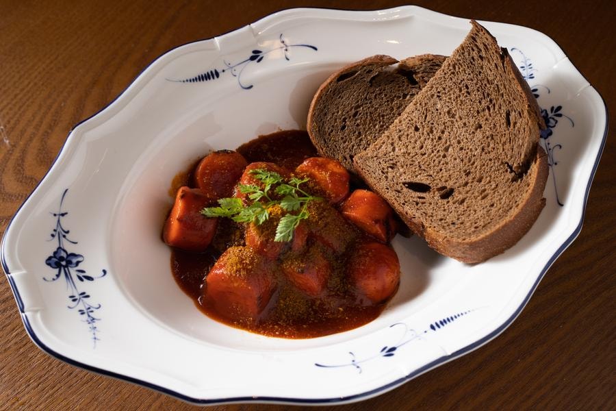 german currywurst with bread