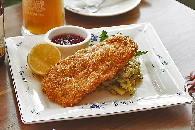 VEAL WIENER SCHNITZEL