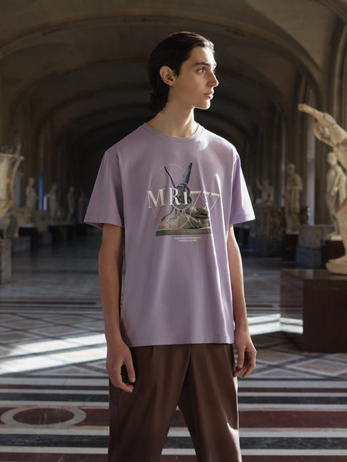 uniqlo mens louvre museum t shirt