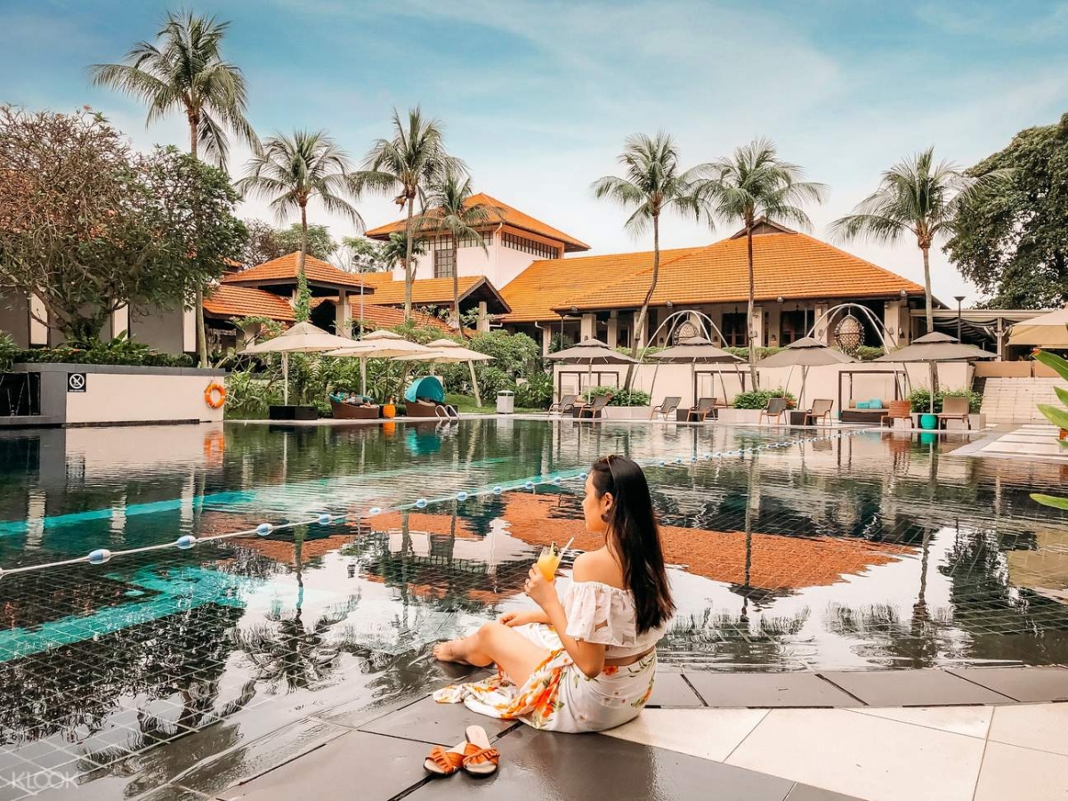 Sofitel Sentosa Resort & Spa swimming pool