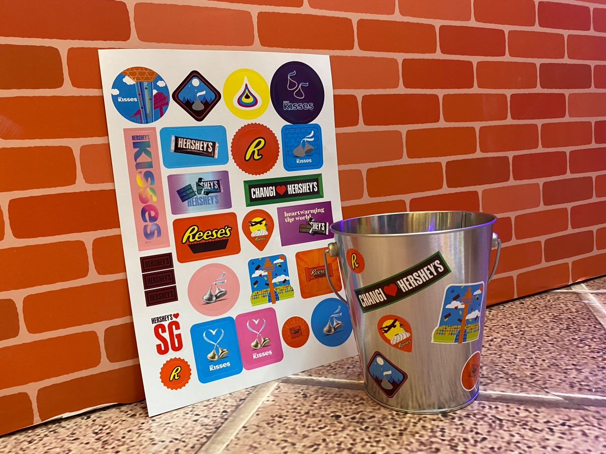 Hershey's chocolate bucket