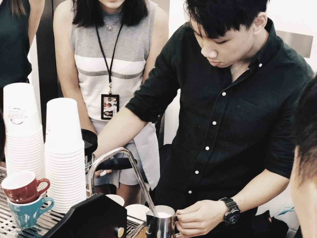 Guy at latte art workshop