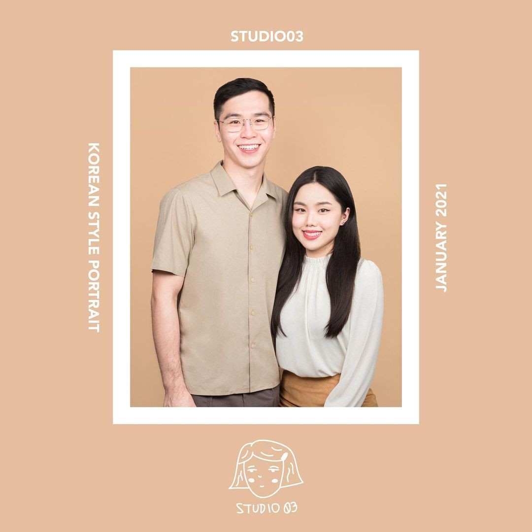 Studio03 couple photo shoot with nude brown background