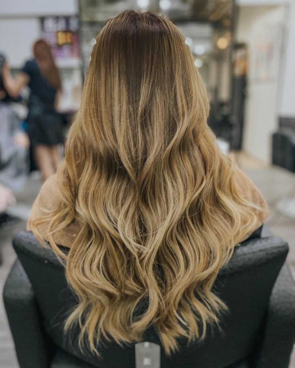asian blonde permed hair at 86 Blanc Studio