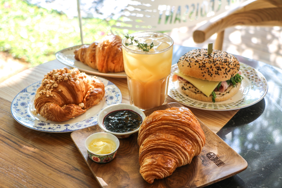 Tiong Bahru Bakery Foothills menu offerings