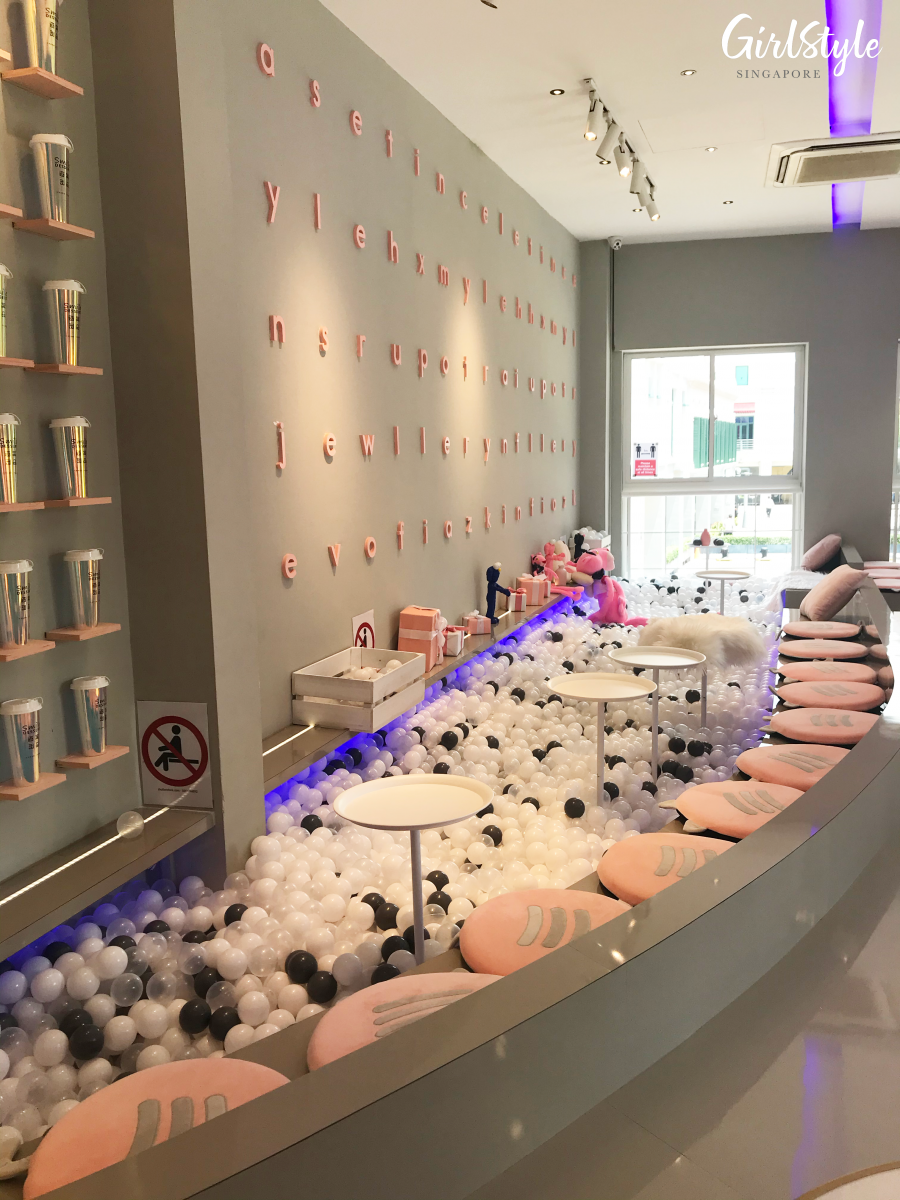ball pit pink smile dessert cafe bugis