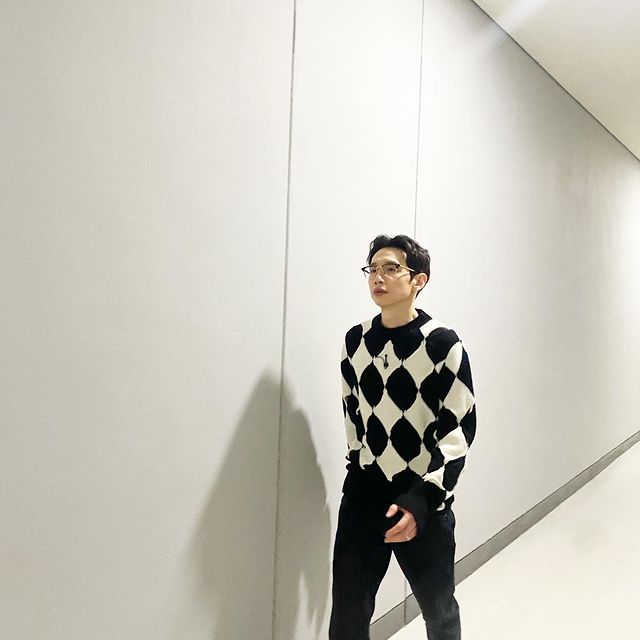 Bong Tae Gyu ootd