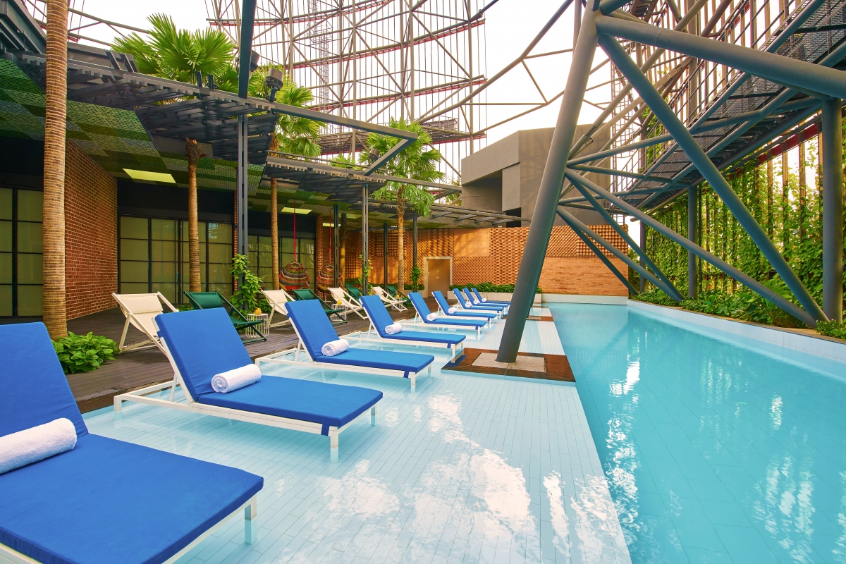 Oasia Hotel Downtown swimming pool