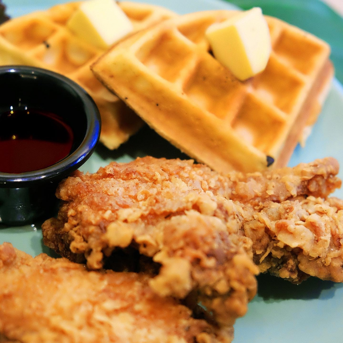chicken and waffles at the tree cafe singapore
