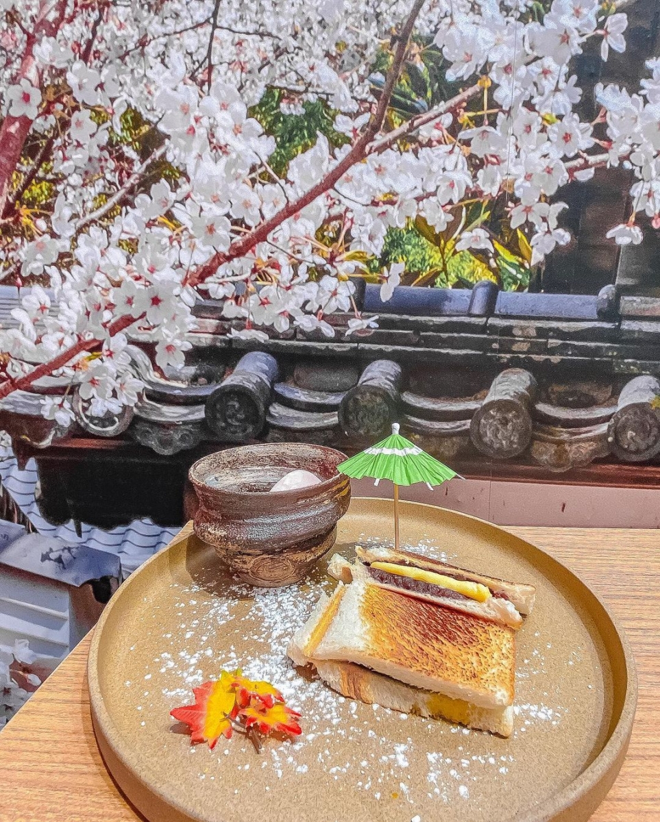 MoMiJi Cafe Singapore