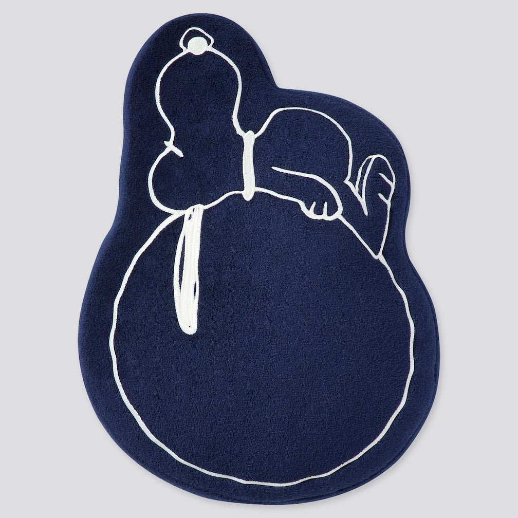 uniqlo singapore peanuts snoopy on ball navy cushion