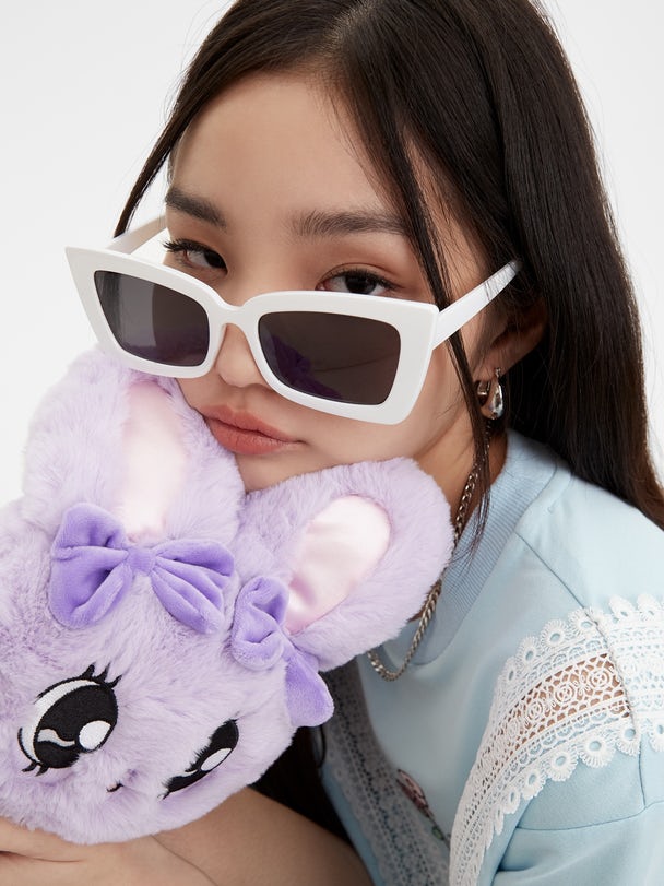 Pomelo x Esther Bunny Rectangular Cat Eye Frame Sunglasses in white