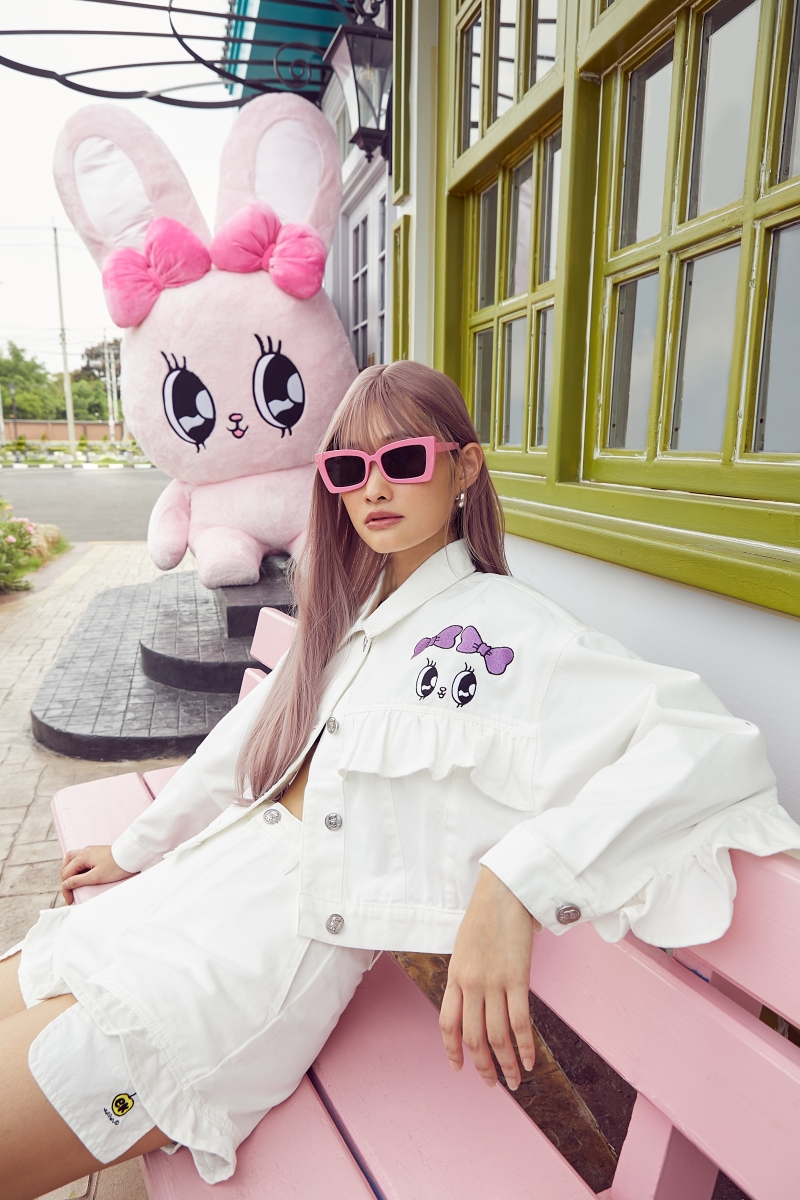 Pomelo x Esther Bunny Lavender Bunny Ruffled Jacket in white
