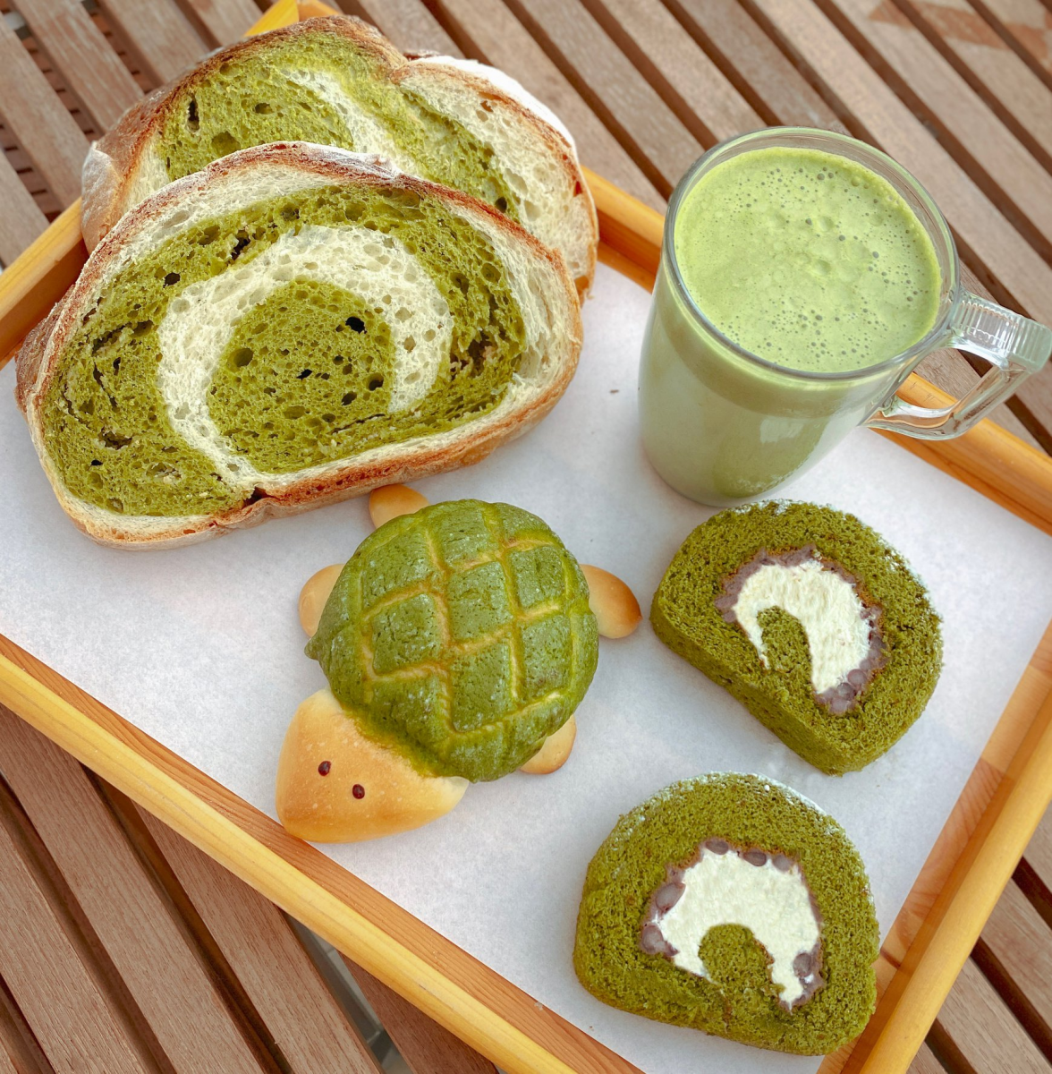 Asanoya Bakery Singapore turtle matcha pan