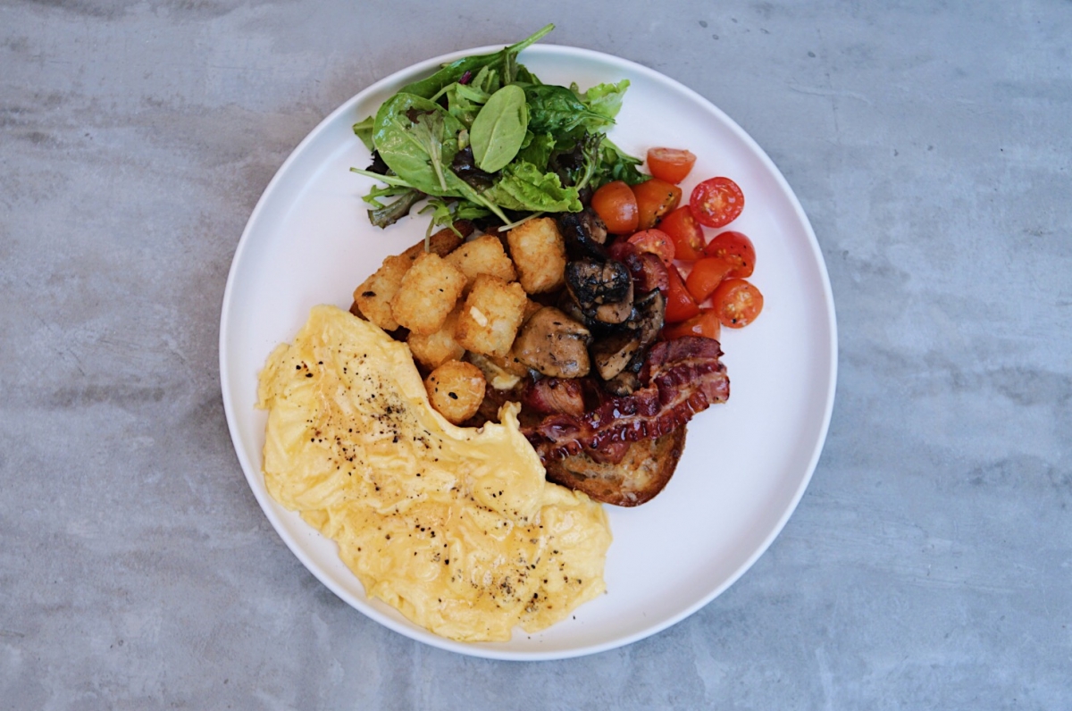 scrambled eggs salad breakfast at syip cafe singapore