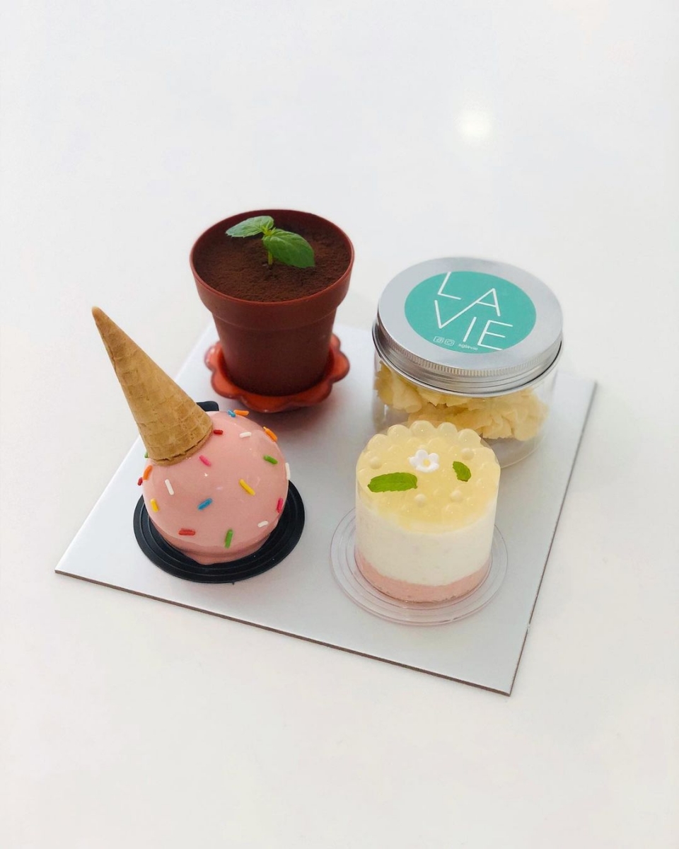 lychee boba potted plant desserts at LA VIE singapor