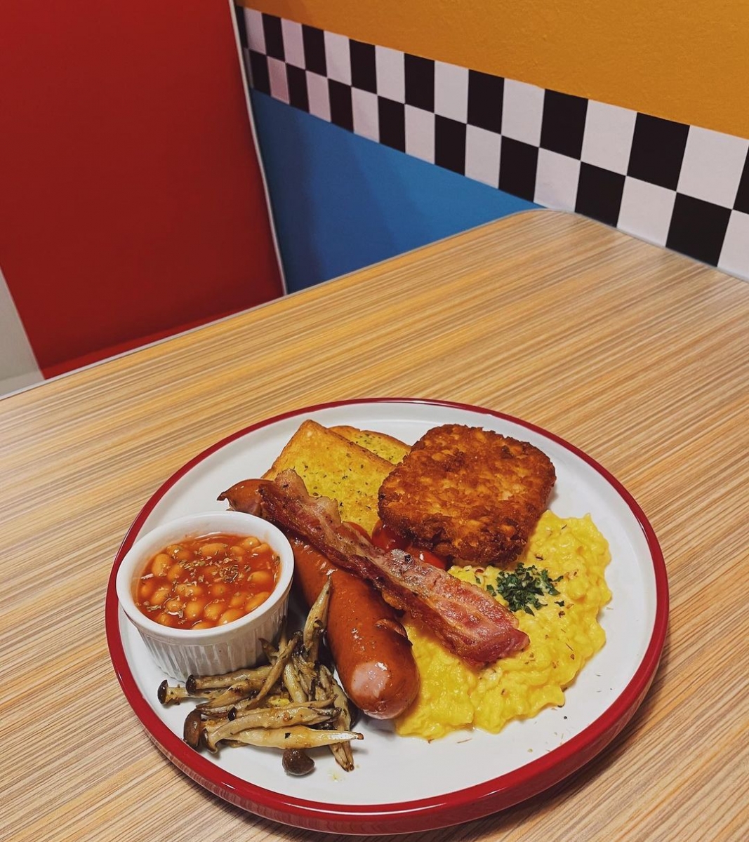 Joji's Diner Singapore retro American cafe