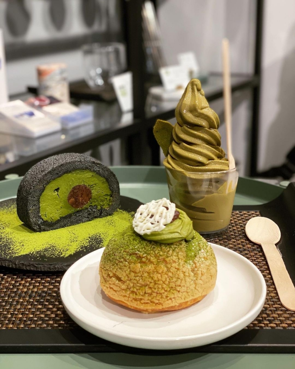 matchaya roll cake choux and soft serve ice cream