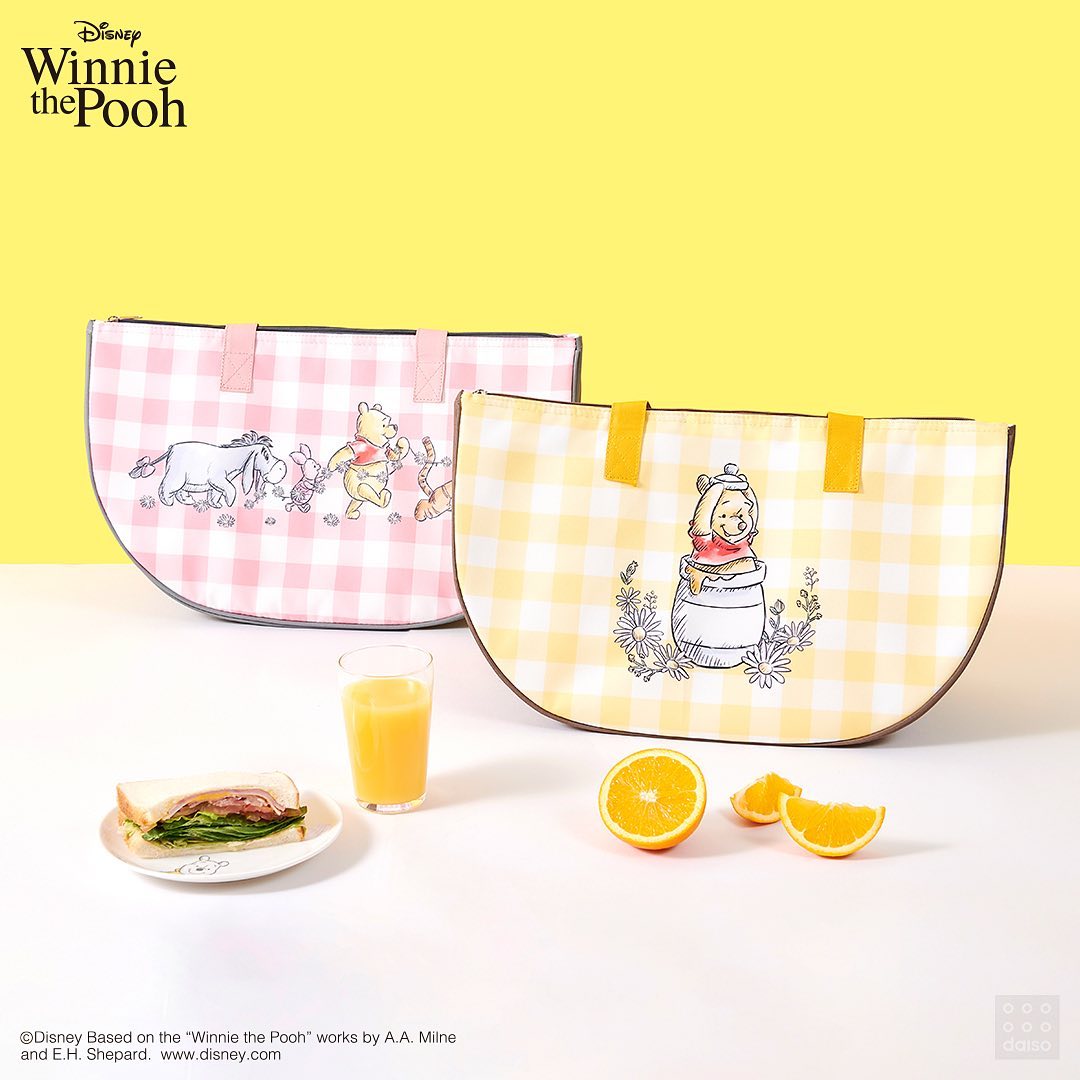 Daiso Korea Winnie-the-Pooh thermal bag