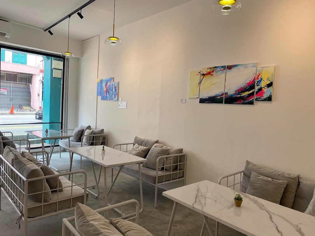 LA VIE minimalist dessert cafe singapore
