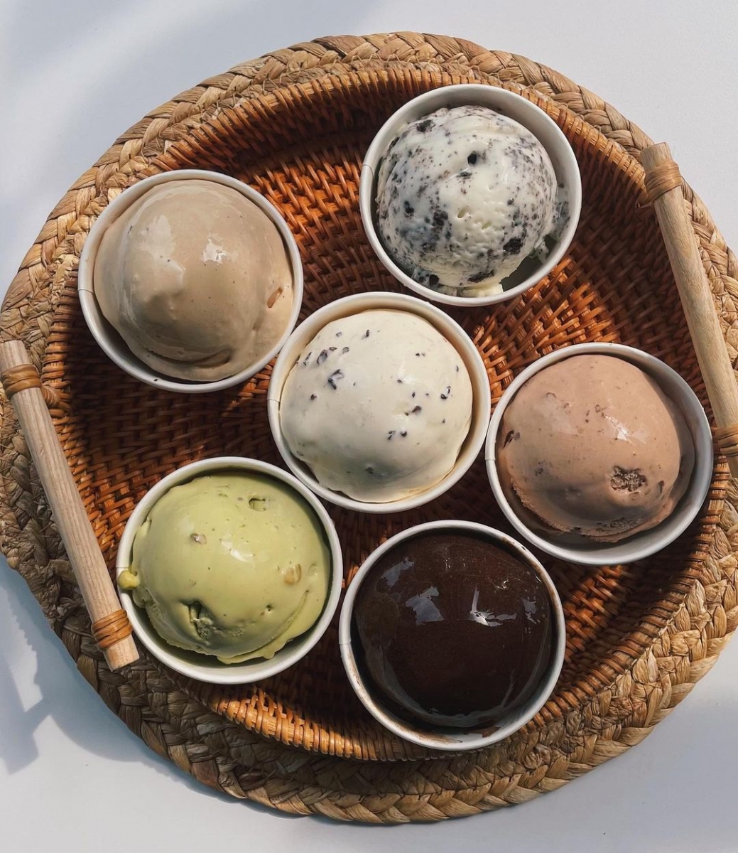 Sweet Cheeks gelato in cups