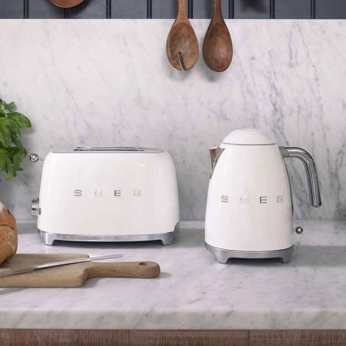 Smeg Is Having Up To 407 Off Pastel Appliances Like Mini Fridges, Coffee Machines, Blenders