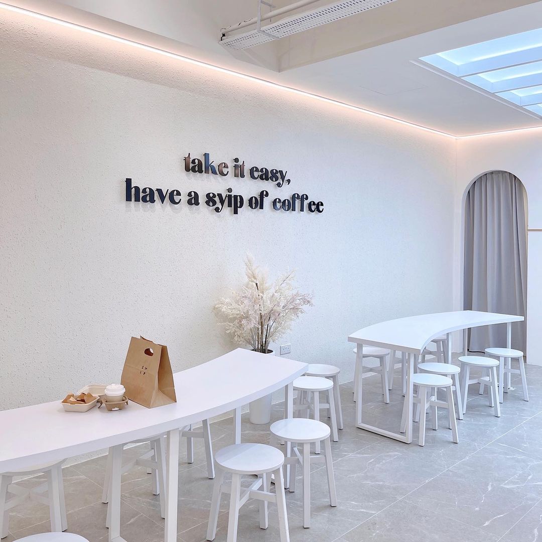 minimalist syip cafe singapore