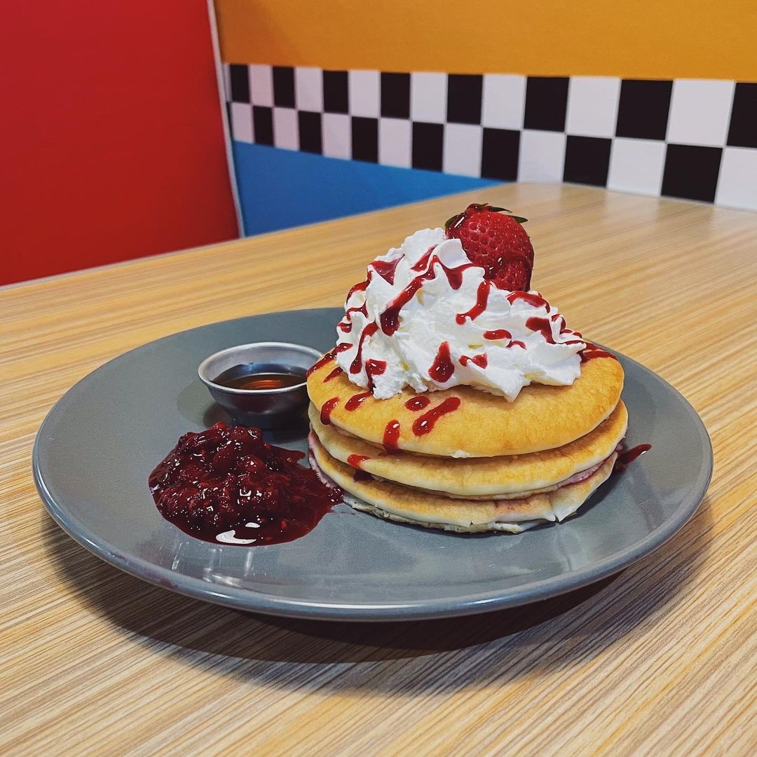 Joji's Diner Singapore retro American cafe