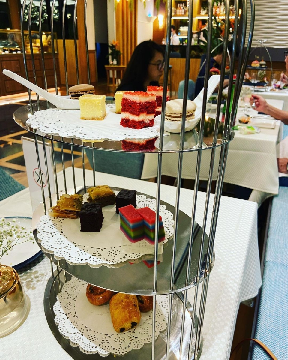 afternoon tea desserts at Royal Palm Meat & Dine singapore