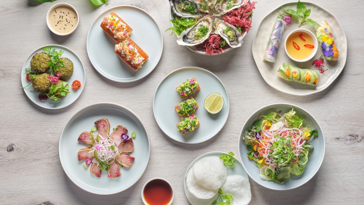 seafood at One-Ninety Bar four seasons hotel singapore