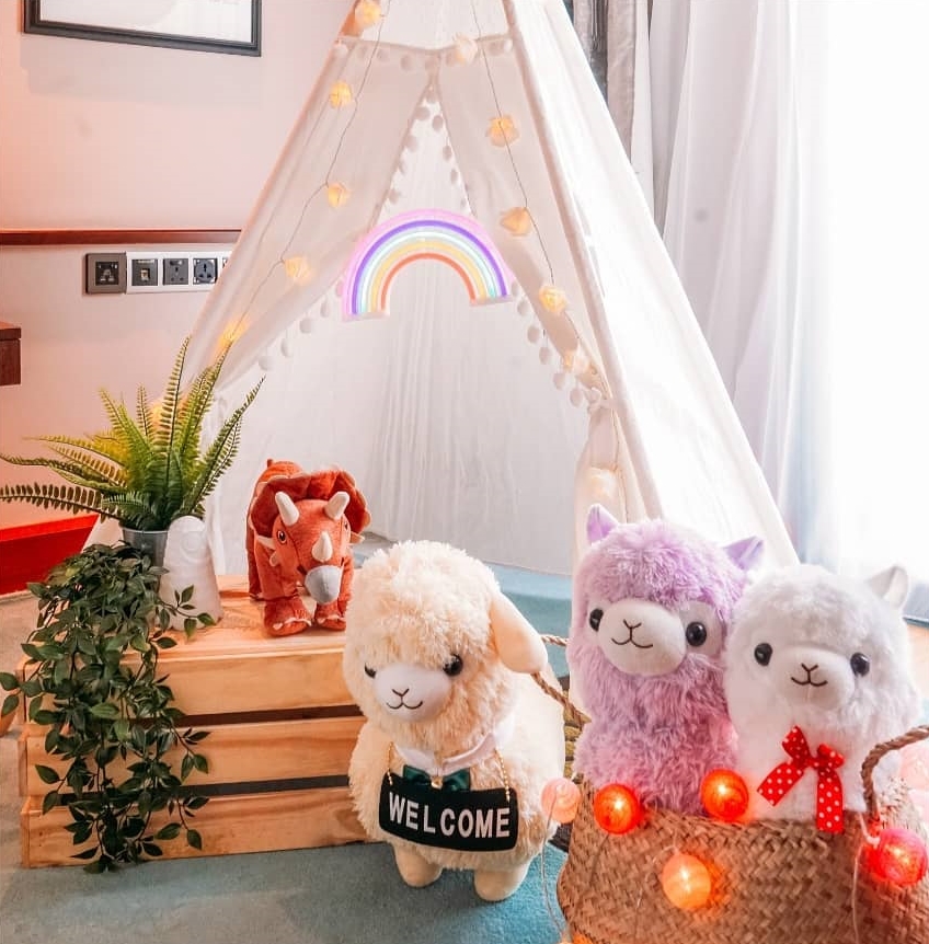 Sofitel Sentosa Singapore alpaca glampcation