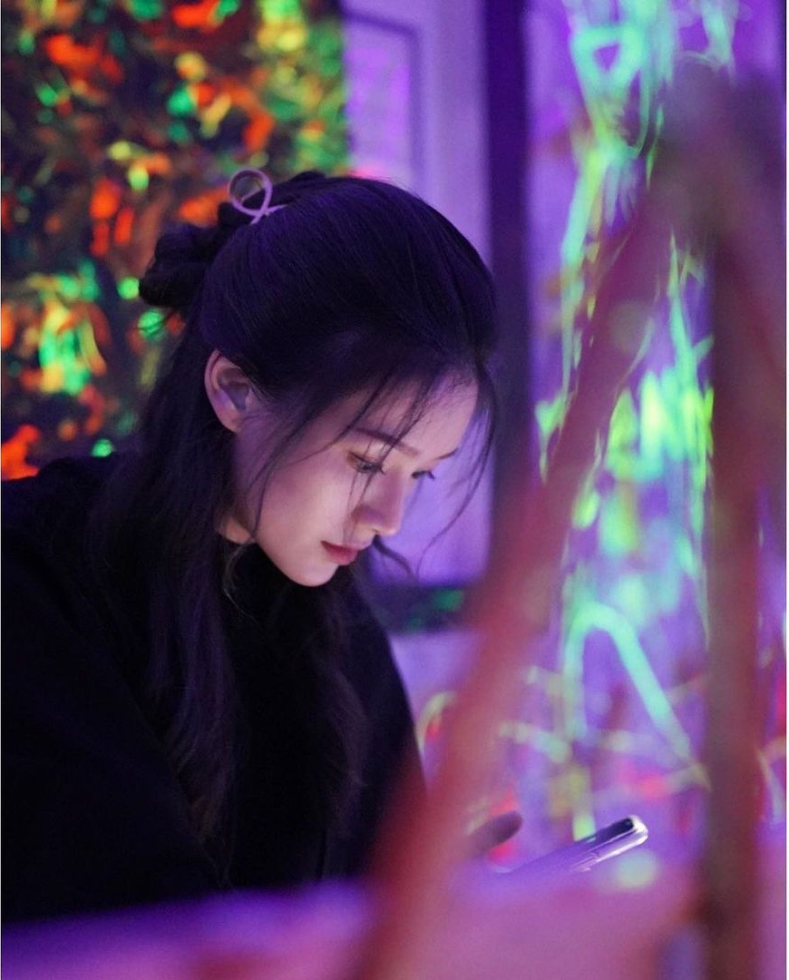 Neon art jamming Arty Party Singapore