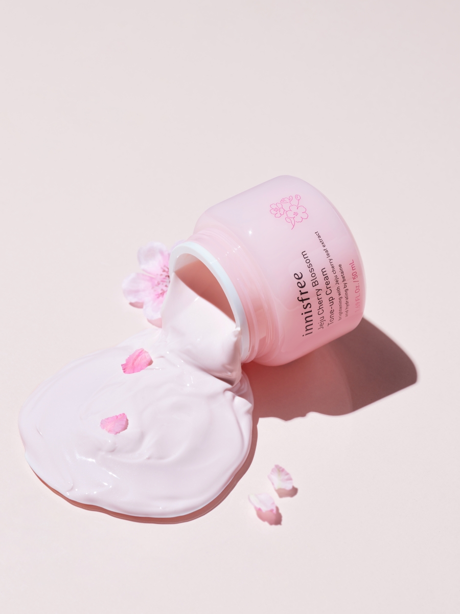 innisfree Jeju Cherry Blossom Tone-up Cream