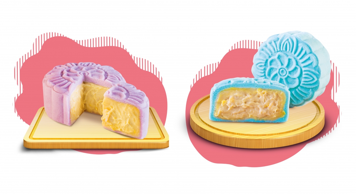7-Eleven Durian Snowskin Mooncakes cut open
