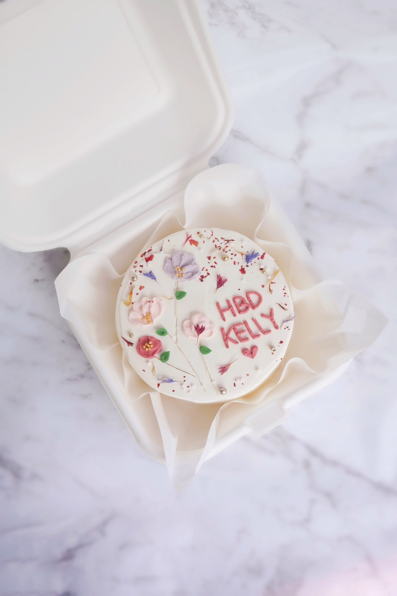 Hana Patisserie floral bento cake