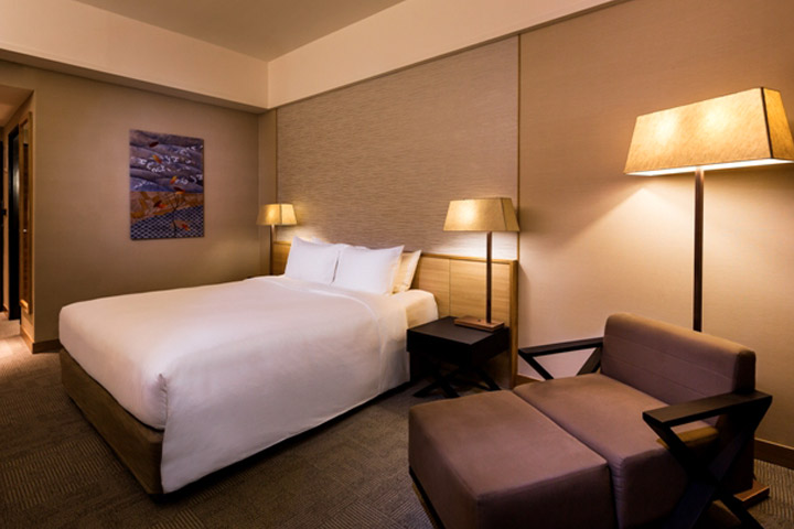 Grand Mercure Roxy Singapore 1-for-1