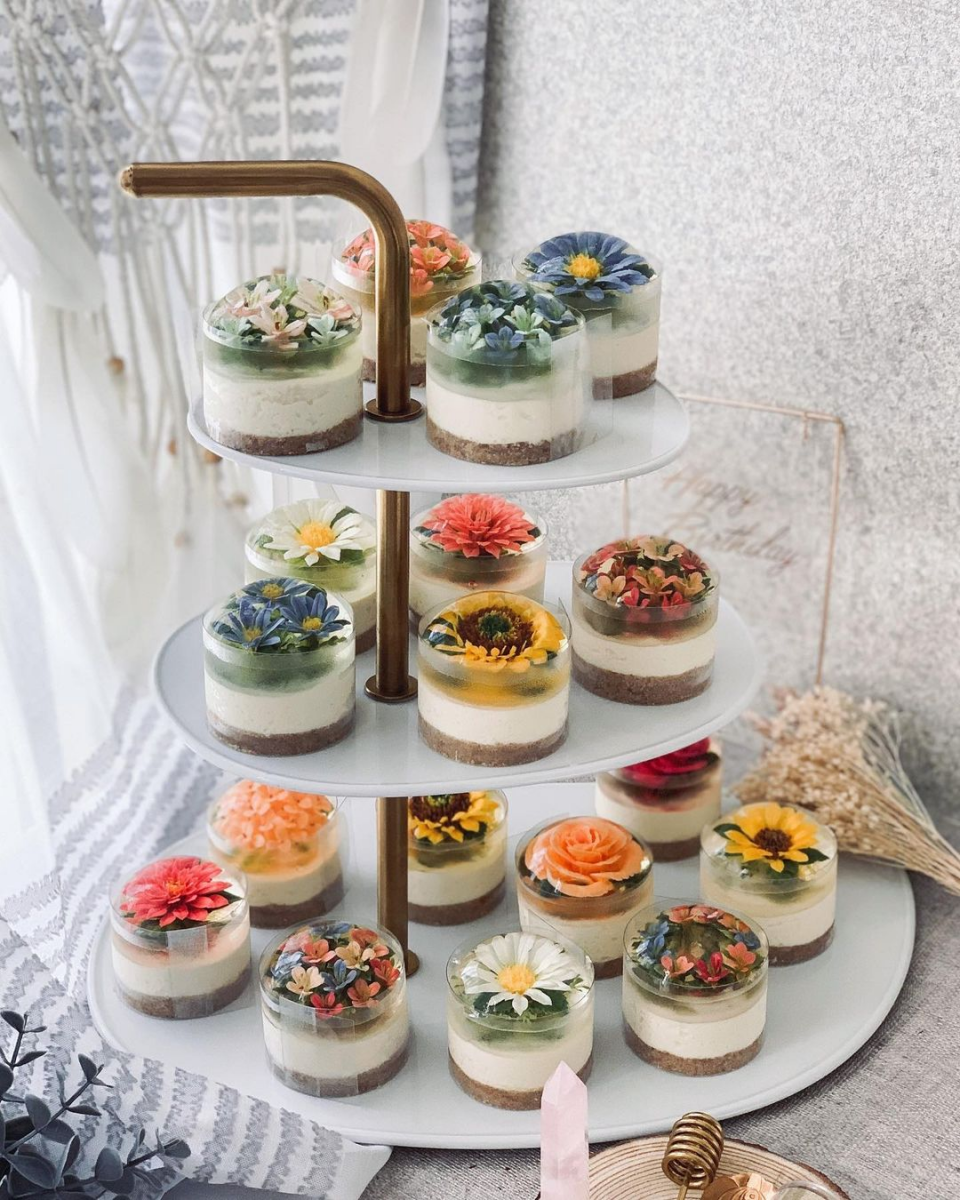 Petals by Victoria.H flower jelly cheesecake Singapore