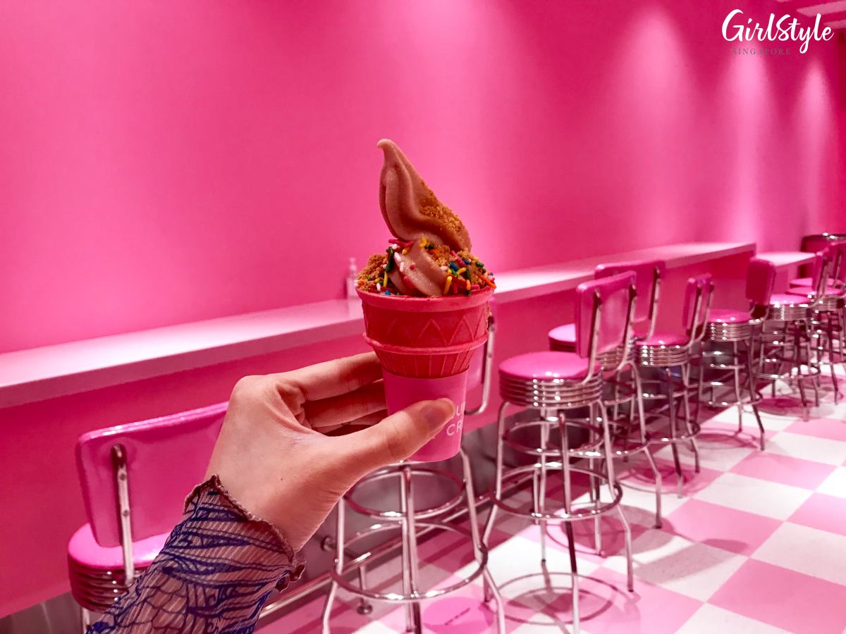 museum of ice cream singapore pink cone apple pie ice cream