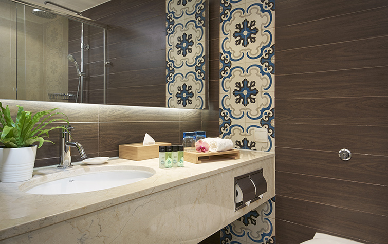 Orchard Rendezvous Hotel 1-for-1 staycation