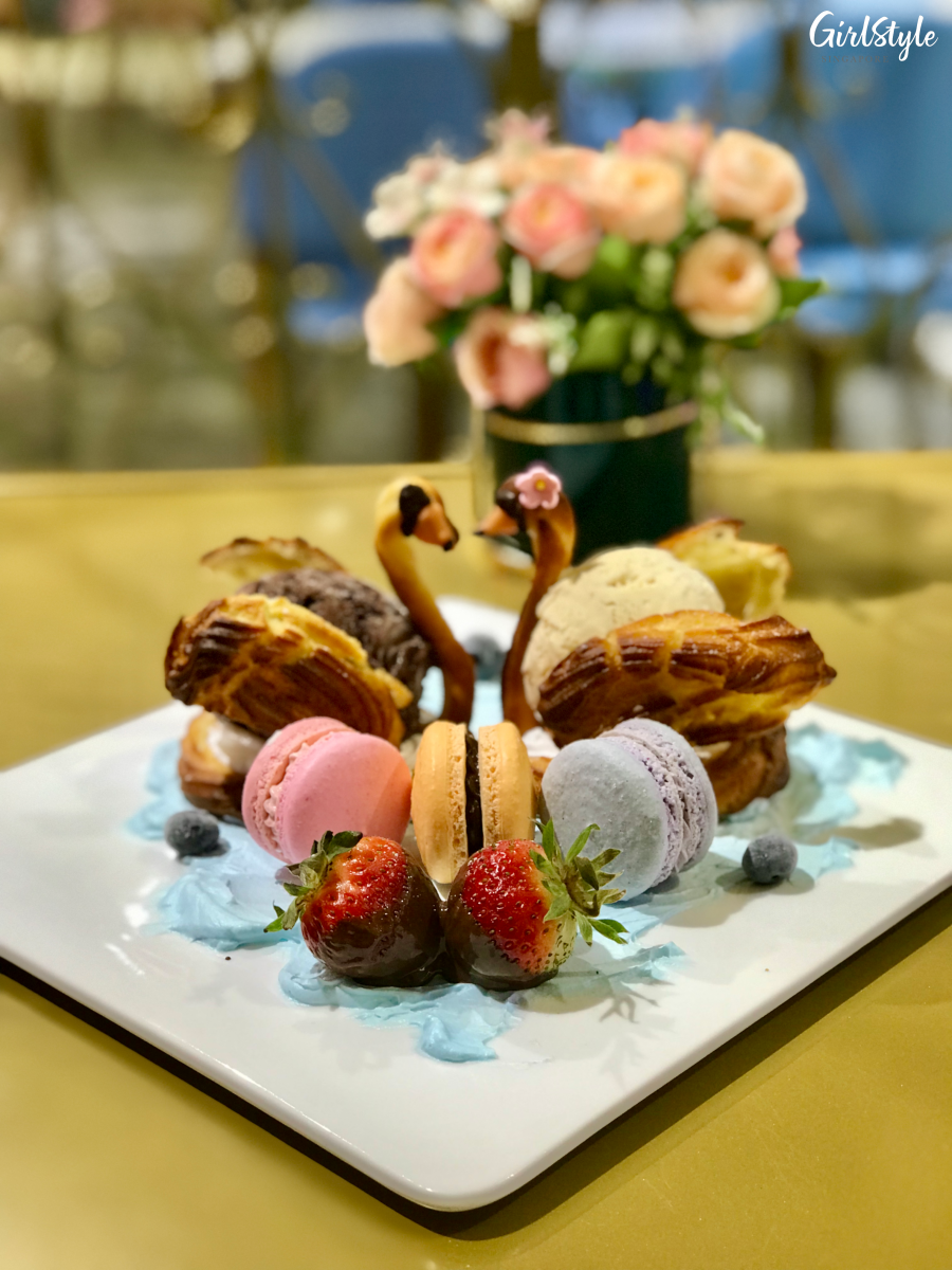 swan ice cream choux puffs macarons at lalaland cafe sembawang shopping centre singapore