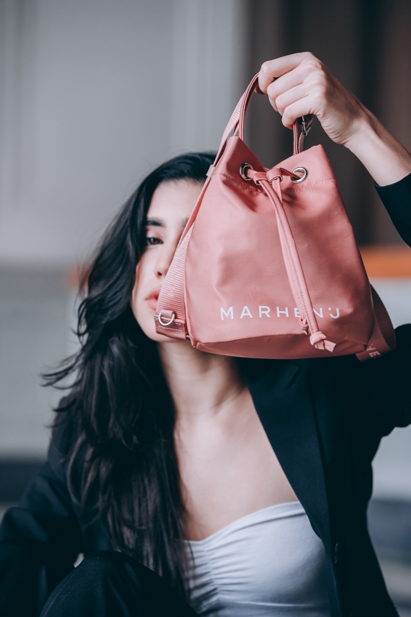 MARHEN.J LEXY V2 bucket bag in indi pink at sift and pick singapore