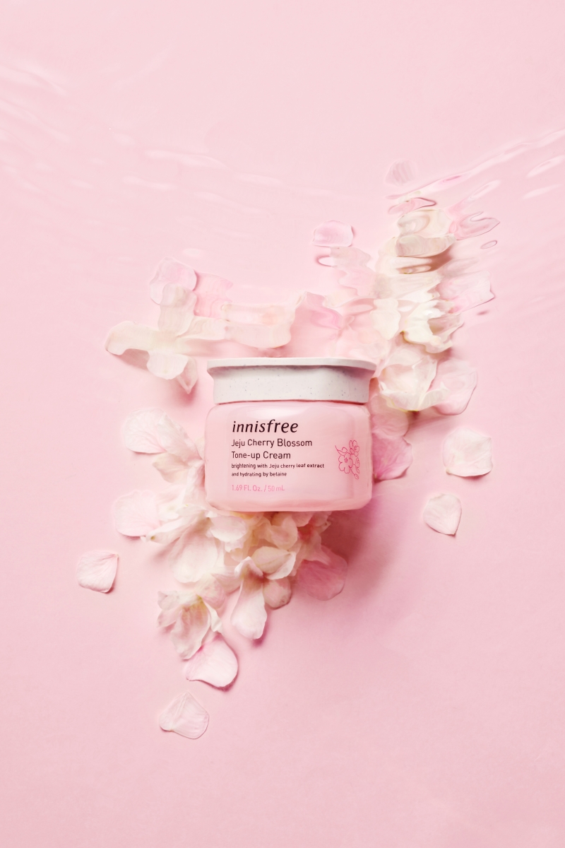 innisfree Jeju Cherry Blossom Tone-up Cream