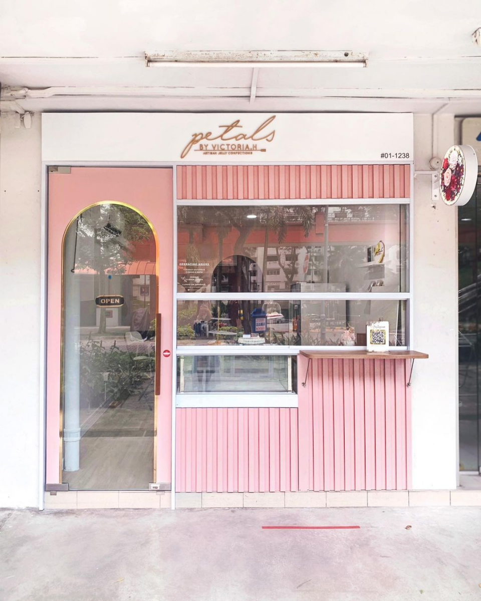 Petals by Victoria.H flower jelly cheesecake Singapore