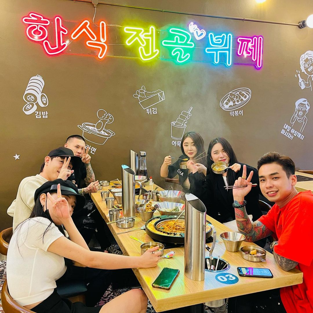 90 Minutes tteokbokki hotpot buffet Singapore